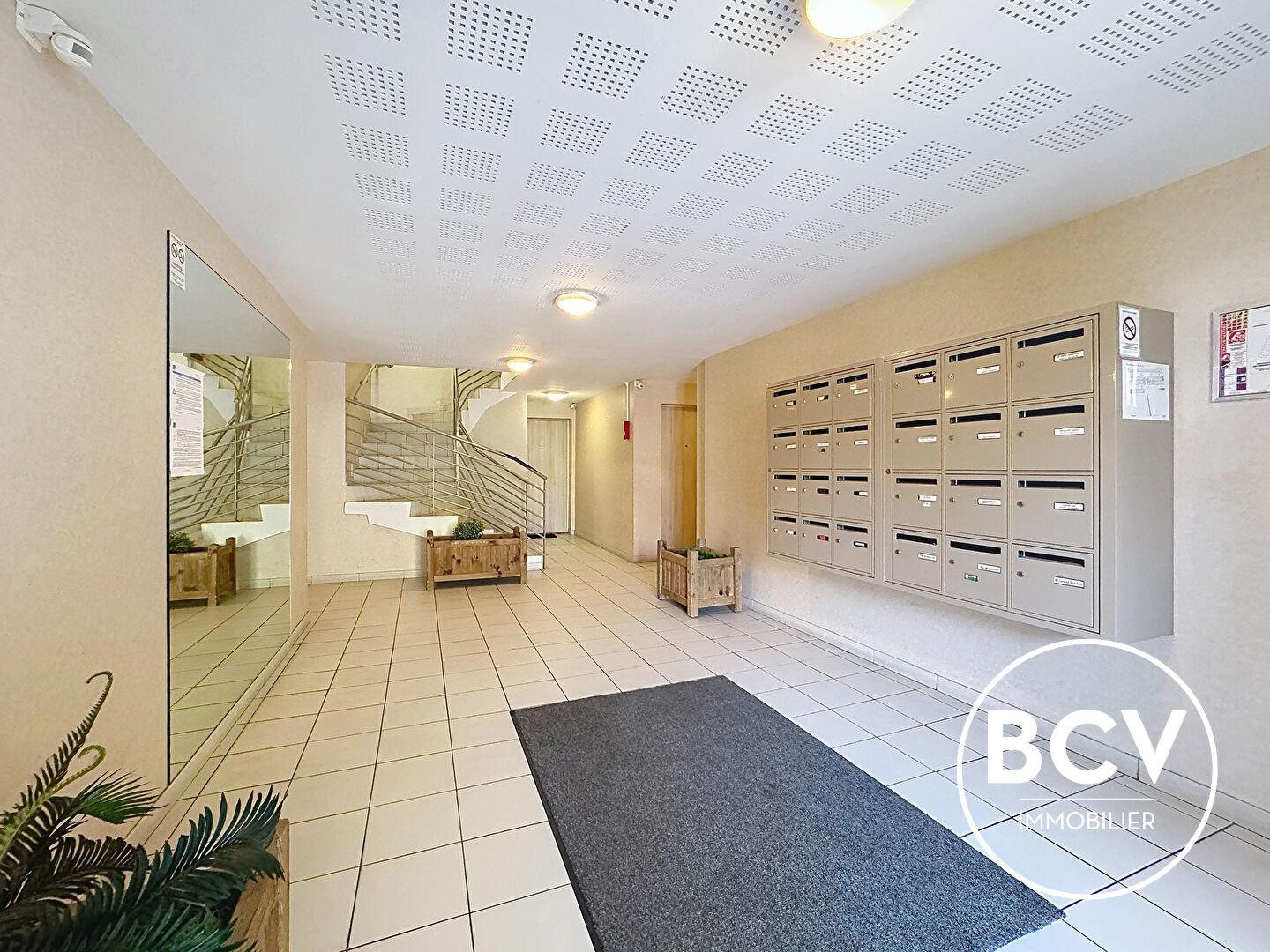 LEVES - bel appartement meublé de 75 m² avec balcon et parkings