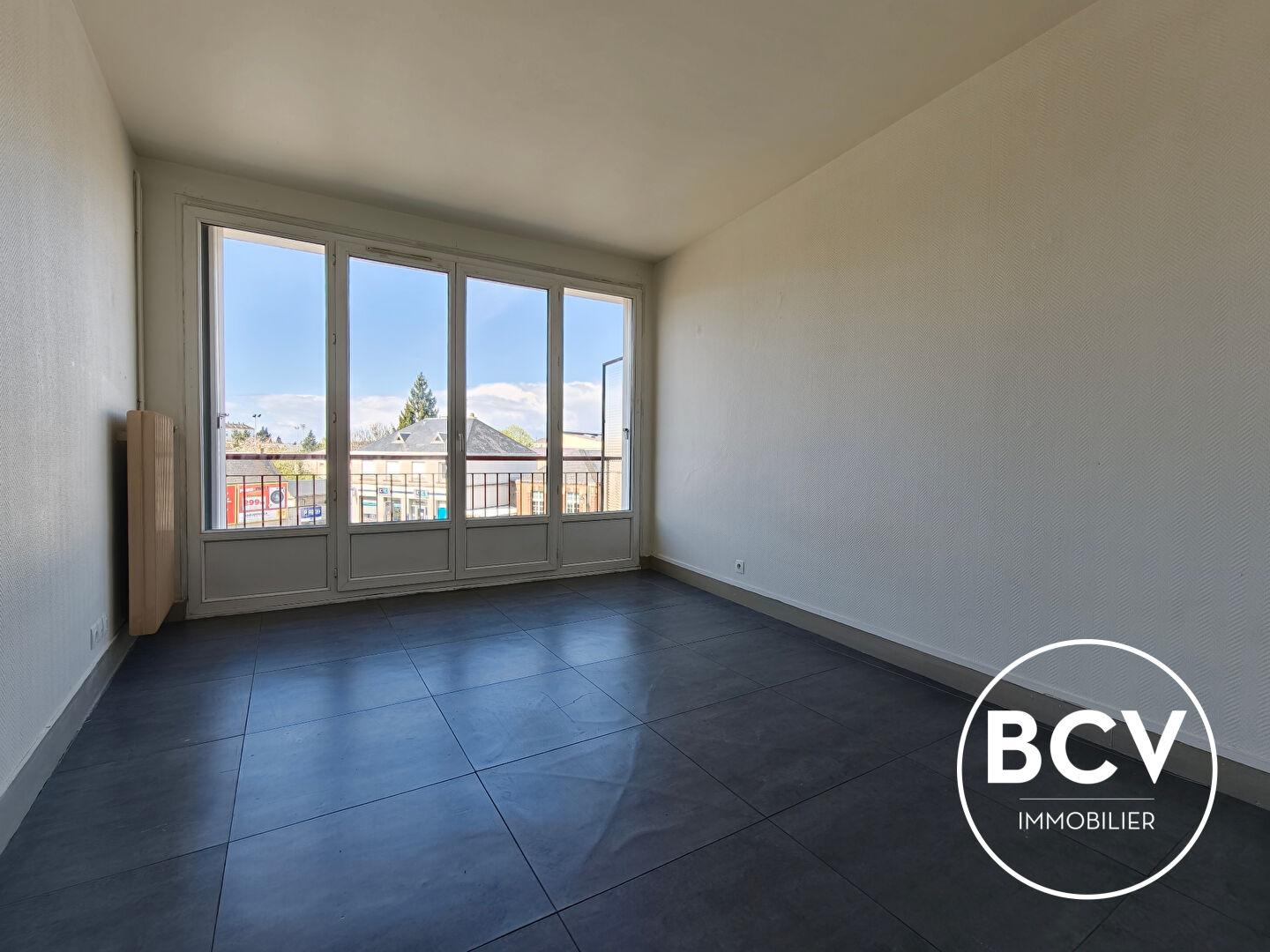 Appartement T3 balcon - box - cave