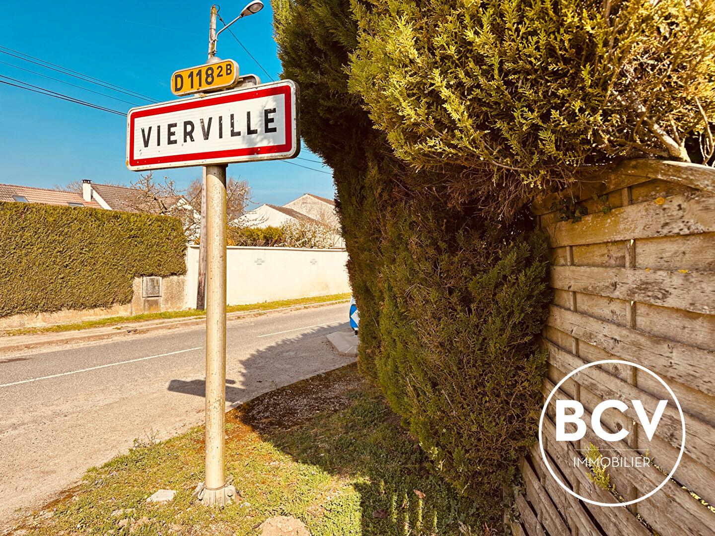 Ancien corp de ferme avec maison dépendances et hangar