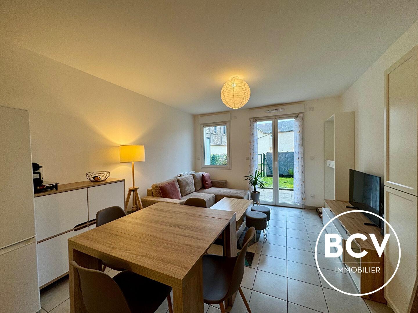 CHARTRES Place Drouaise - 2 pièces avec terrasse et parking