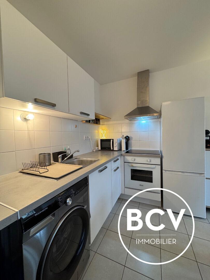 CHARTRES Place Drouaise - 2 pièces avec terrasse et parking