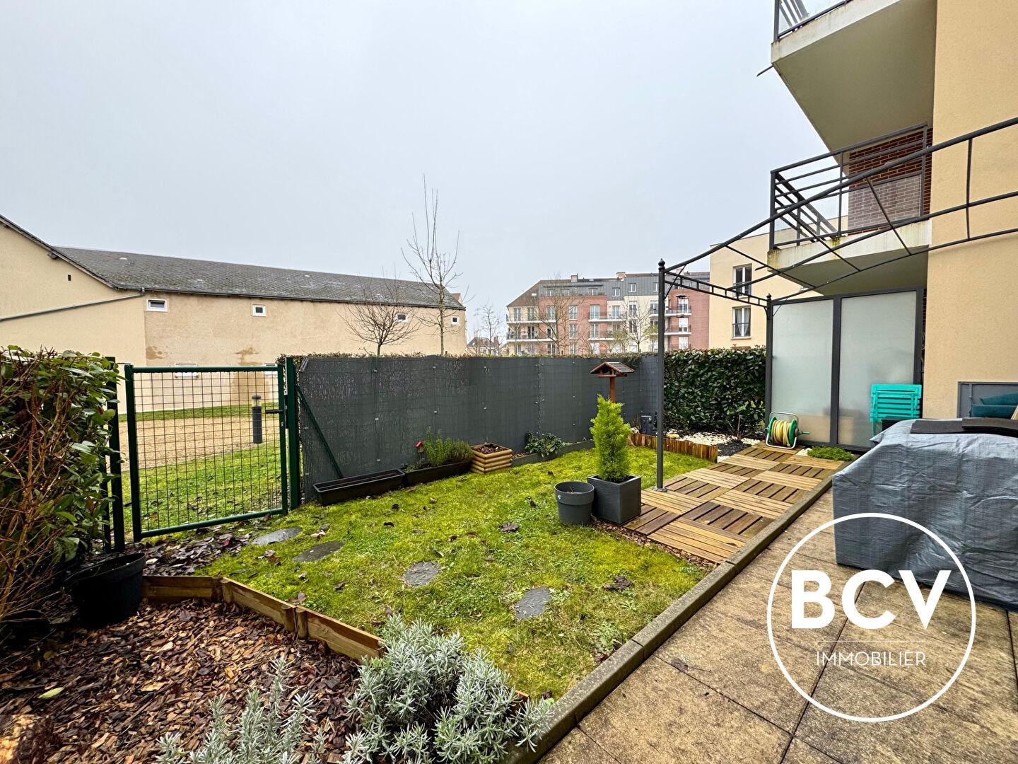 CHARTRES Place Drouaise - 2 pièces avec terrasse et parking