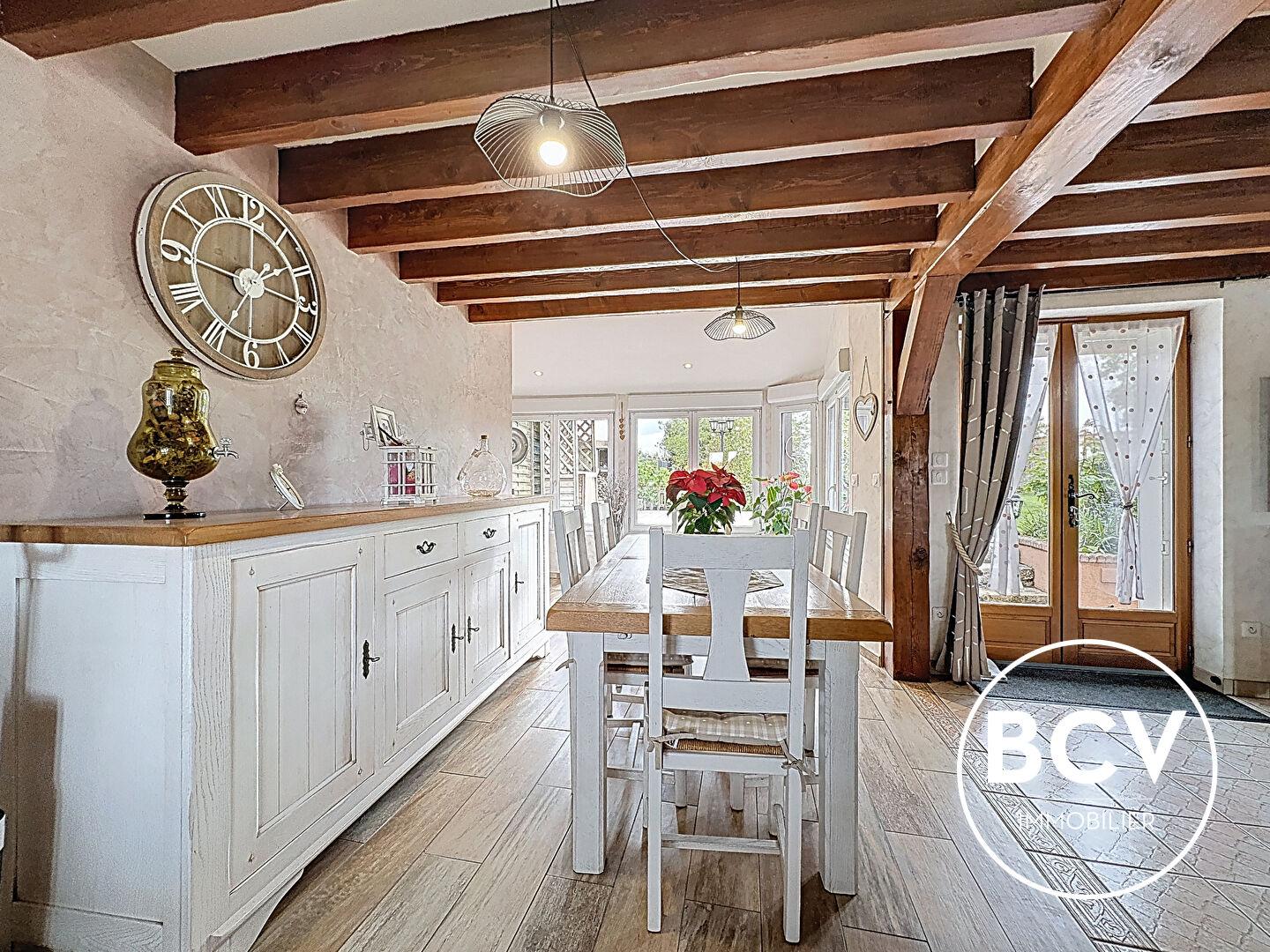 Maison ancienne rénovée - 3 chambres - MESLAY-LE-GRENET