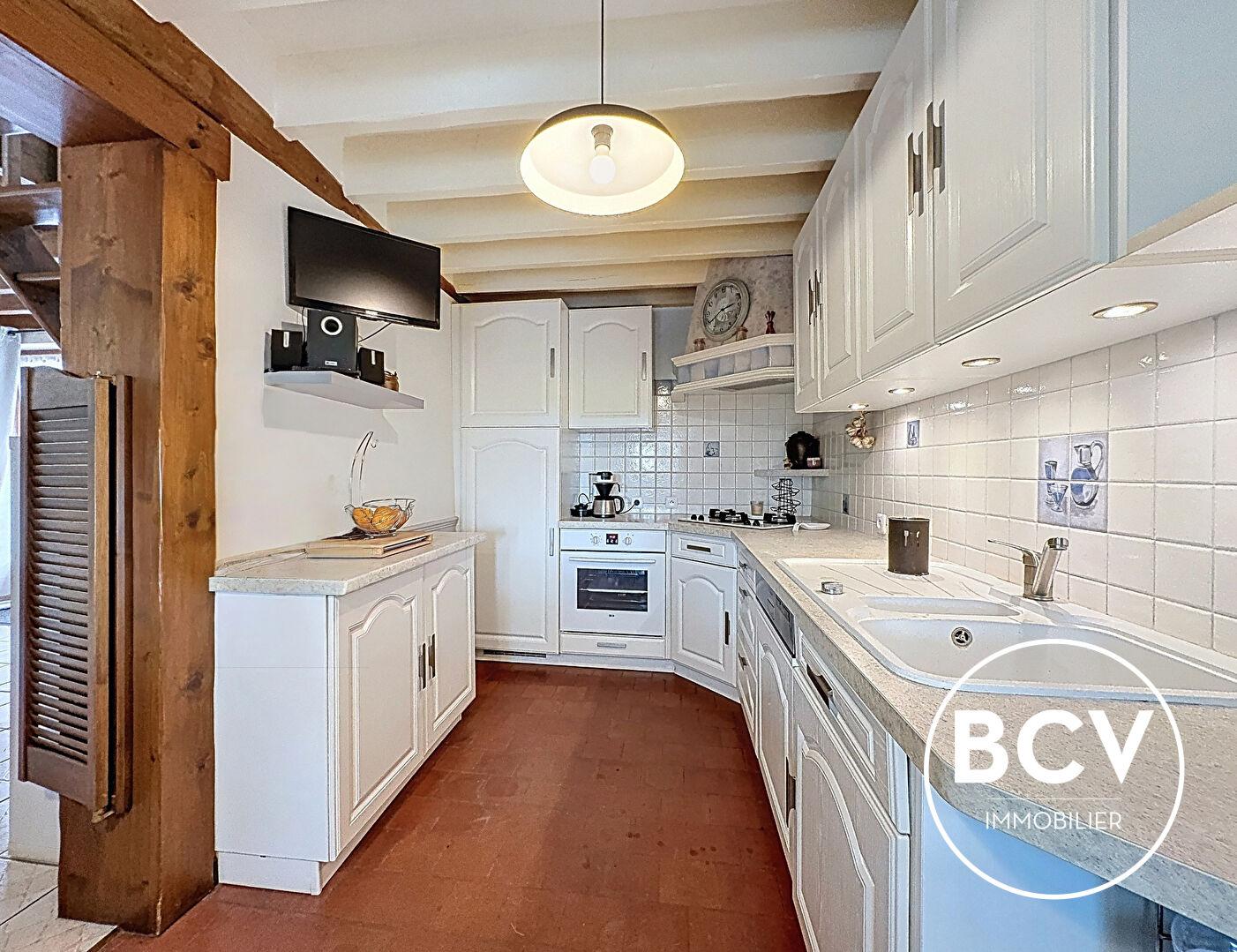 Maison ancienne rénovée - 3 chambres - MESLAY-LE-GRENET