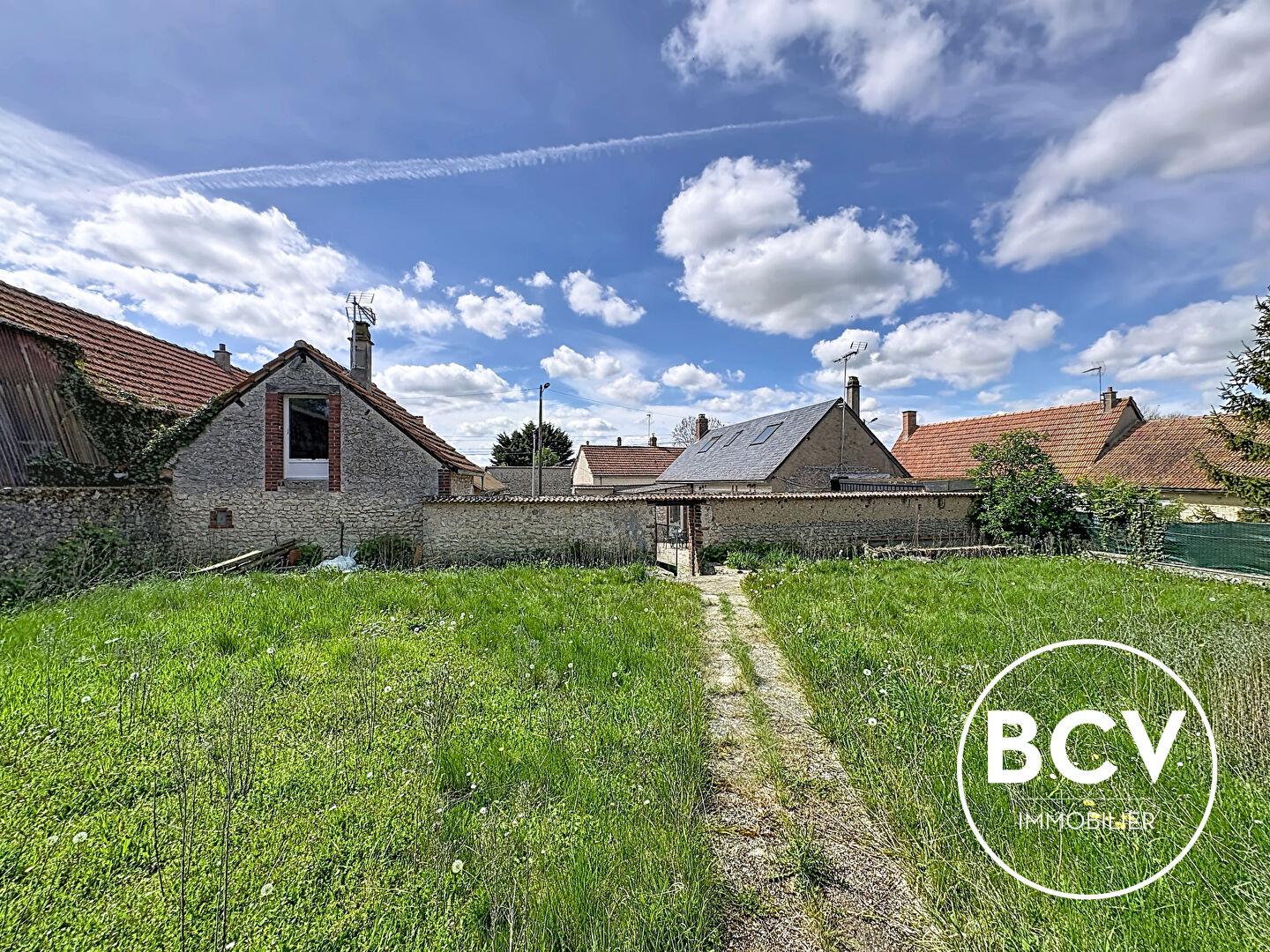 Maison De Village + gite + grange