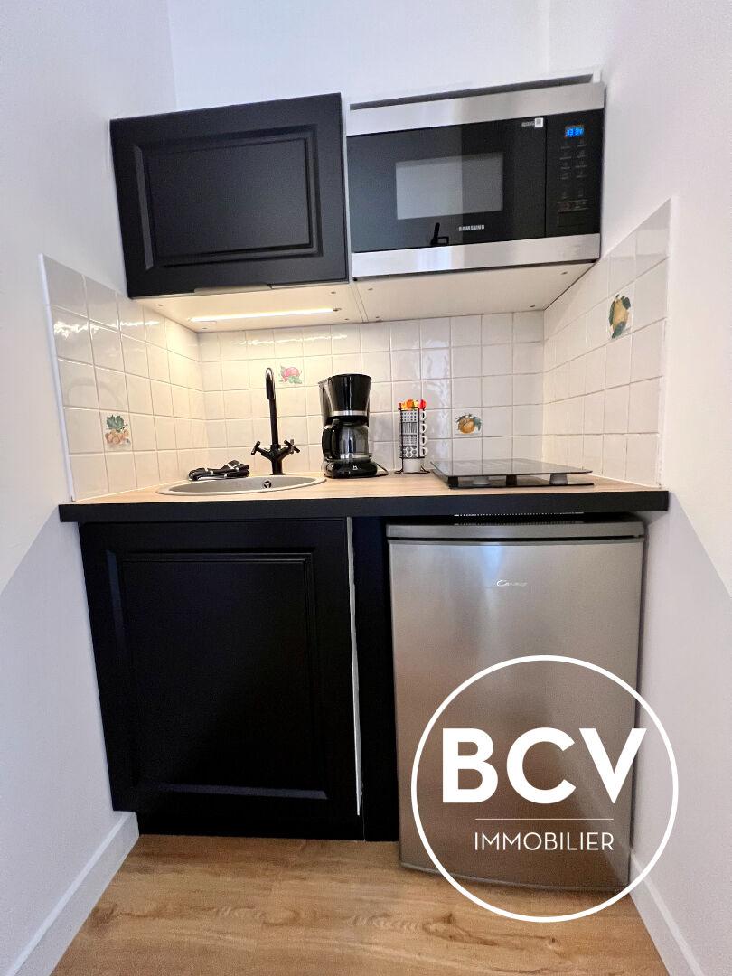 CHARTRES - Studio meublé - place des Epars