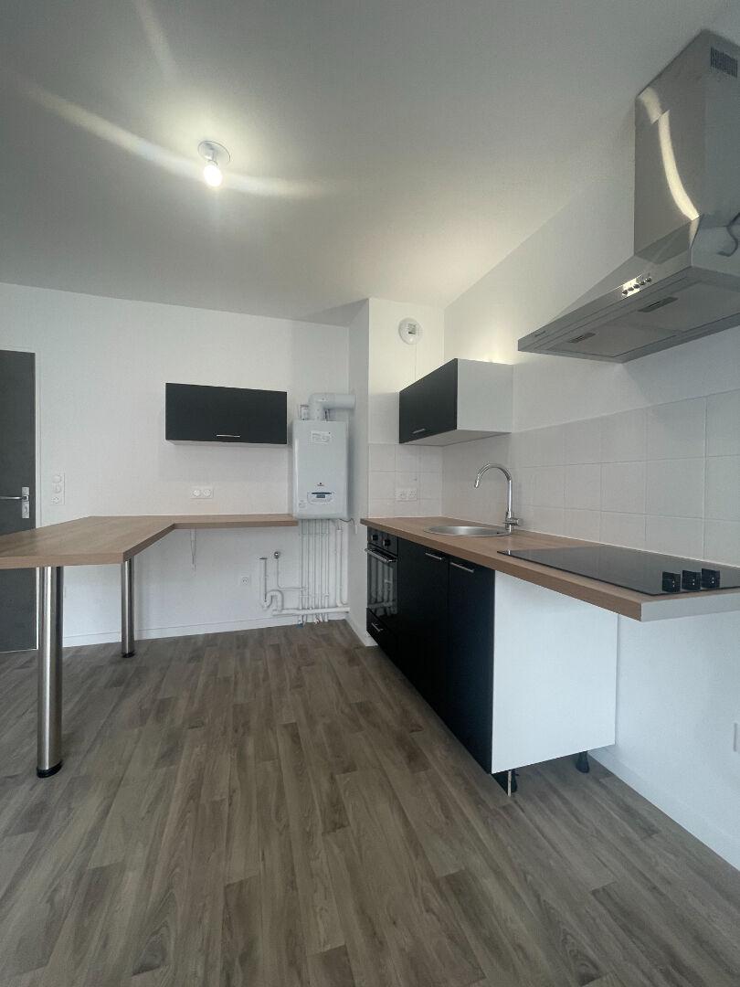 Lucé - T2 avec balcon et parking dans résidence récente