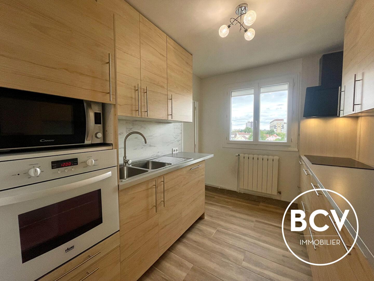 LUCE - grand 3 pièces dans résidence avec gardien