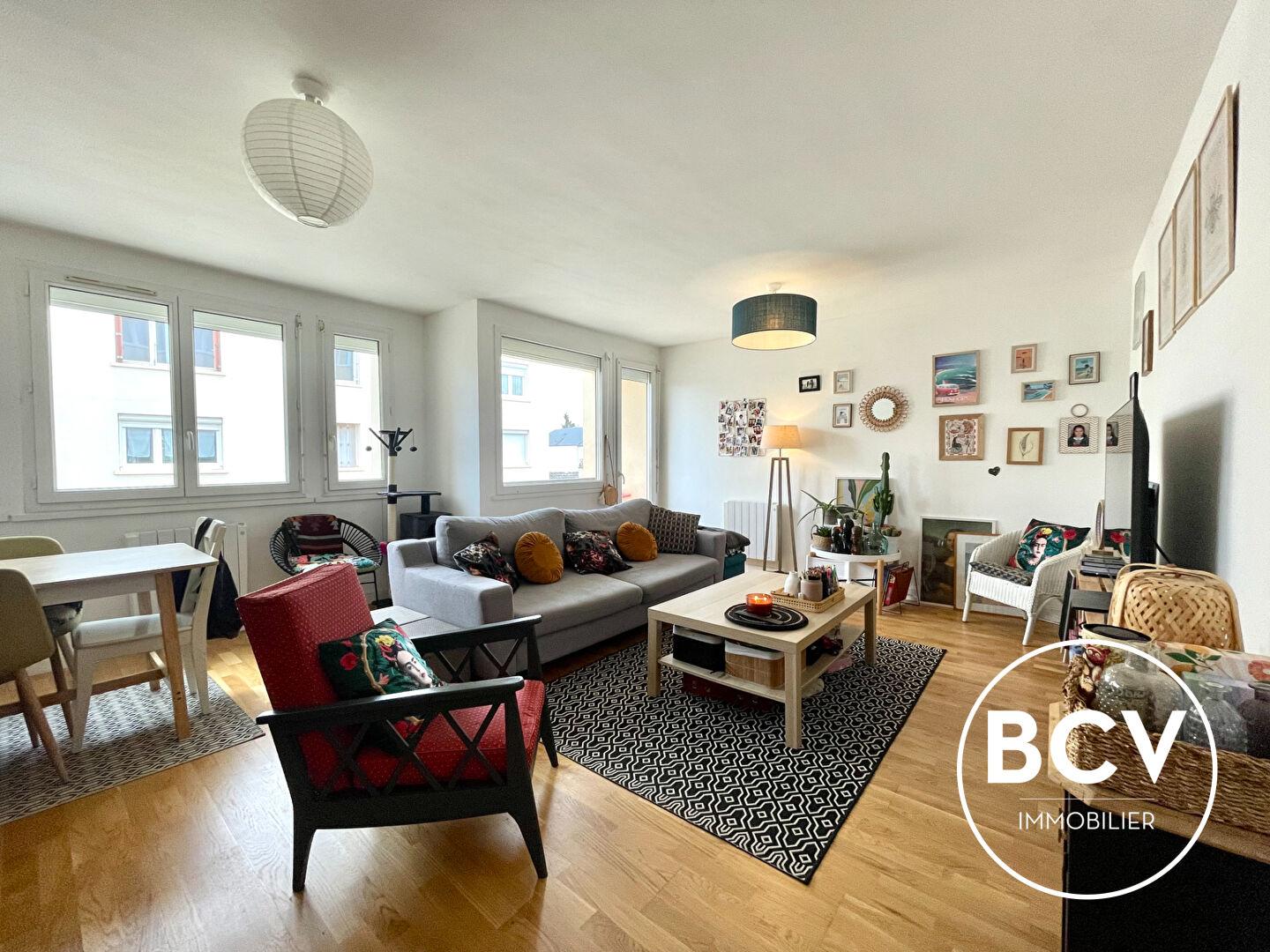 Chartres proche cinéma - beau T3 avec box