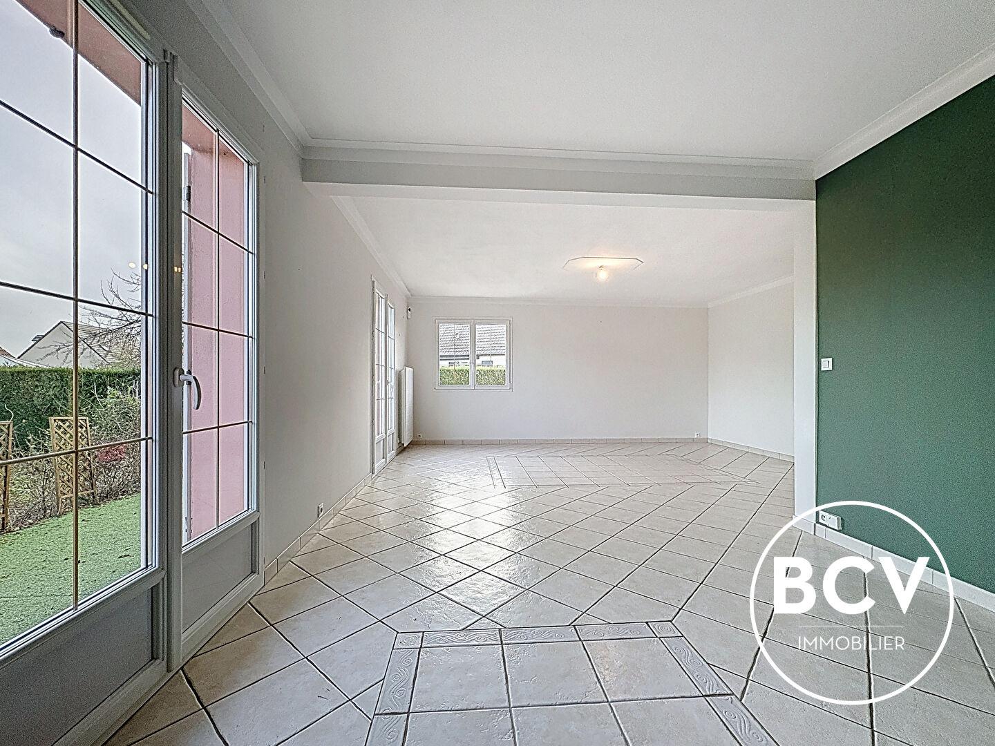 MAISON T6 SUR SOUS-SOL TOTAL - CHAMPHOL