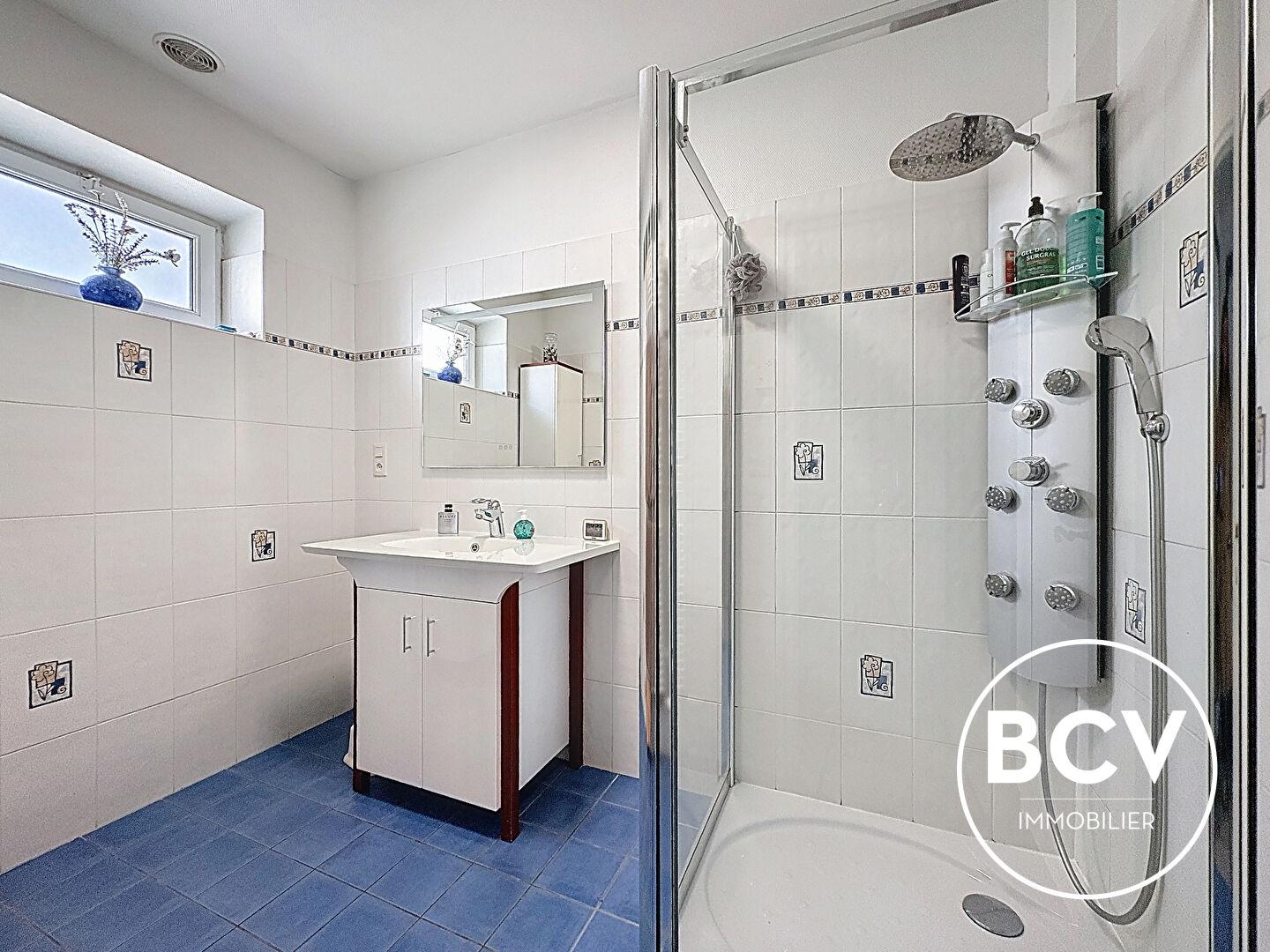 Maison Chartres proche gare - 4 chambres avec double-garage