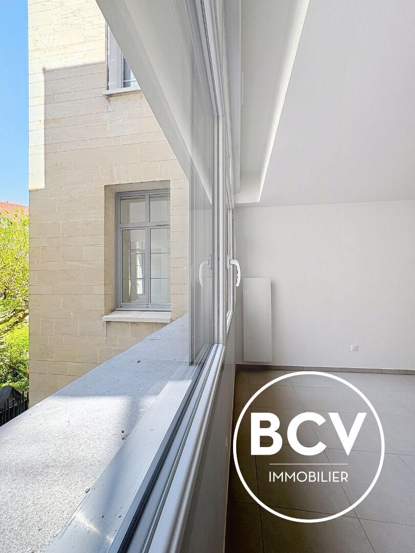 CHARTRES - place des Epars - beau 3 pièces neuf