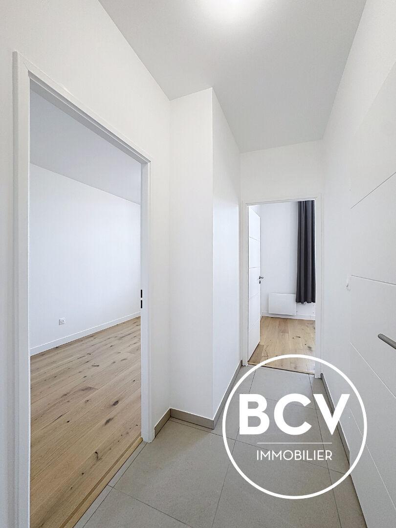 CHARTRES - place des Epars - beau 3 pièces neuf