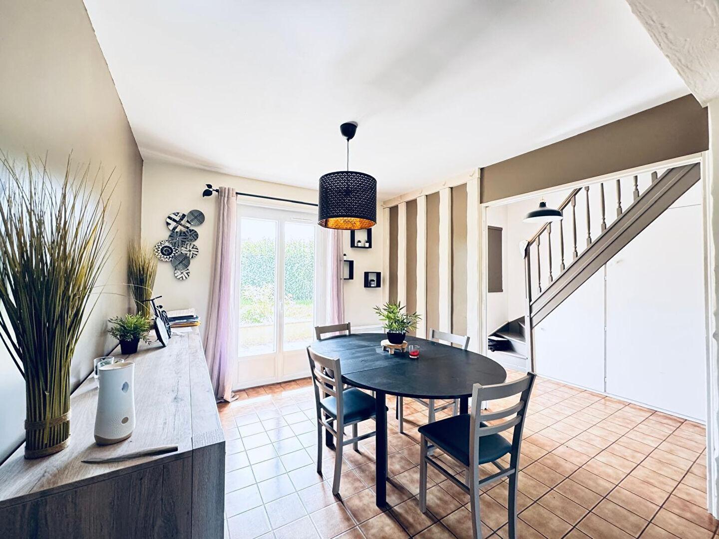 Maison St Prest 5 pièce(s) 126 m2