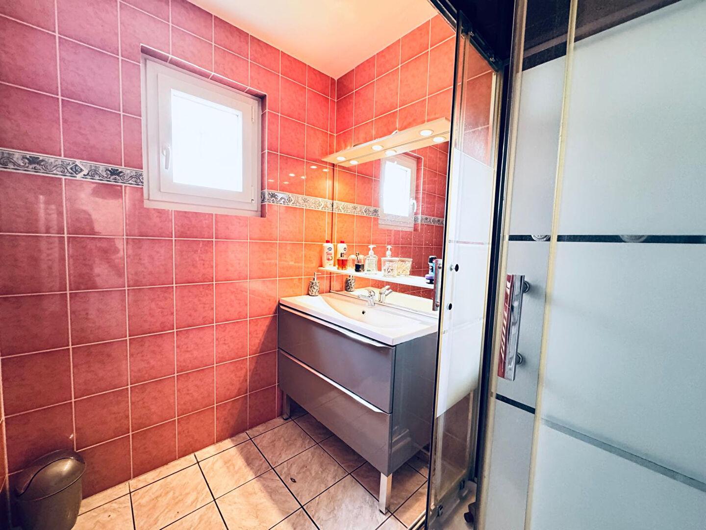 Maison St Prest 5 pièce(s) 126 m2