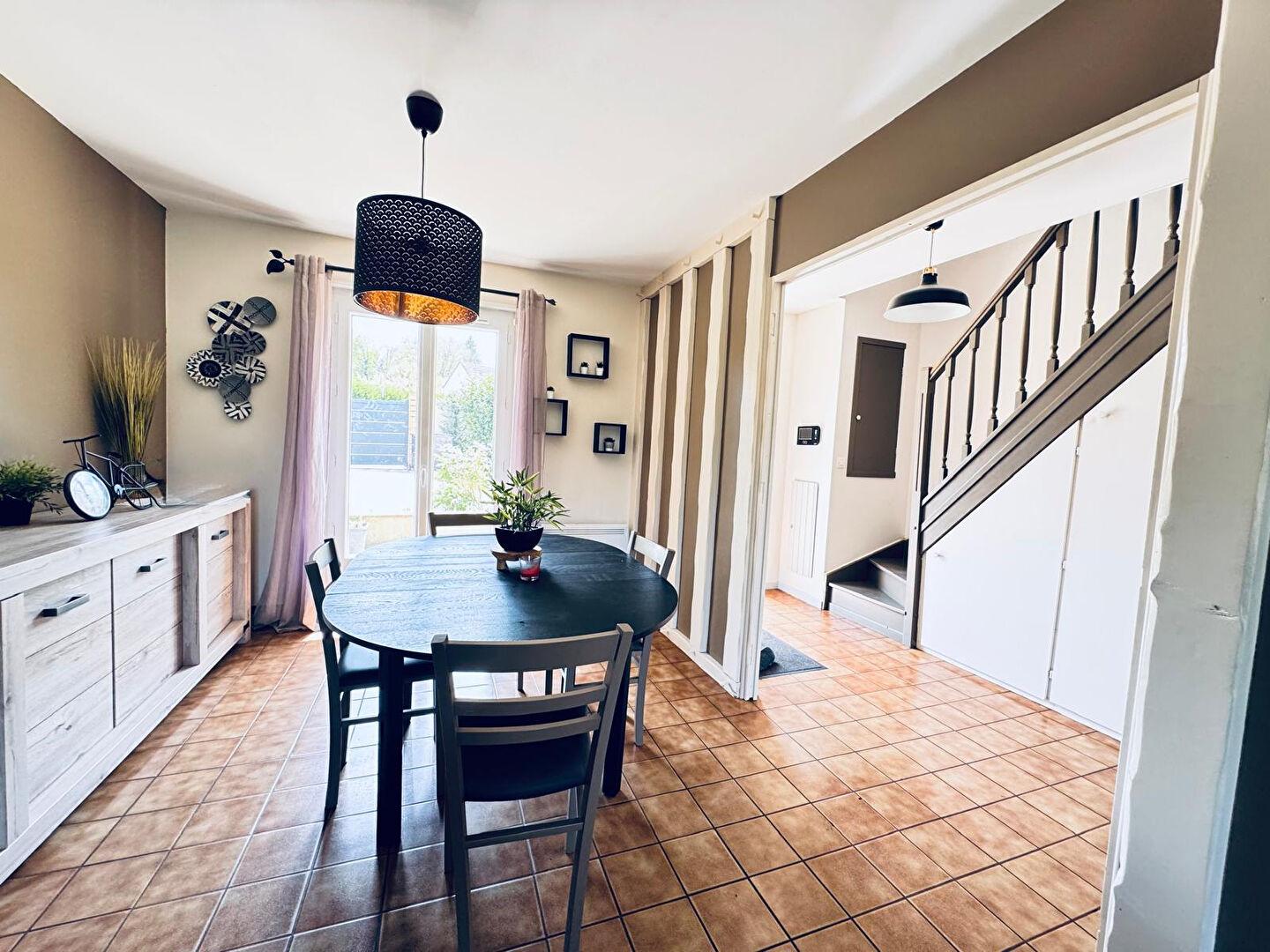 Maison St Prest 5 pièce(s) 126 m2