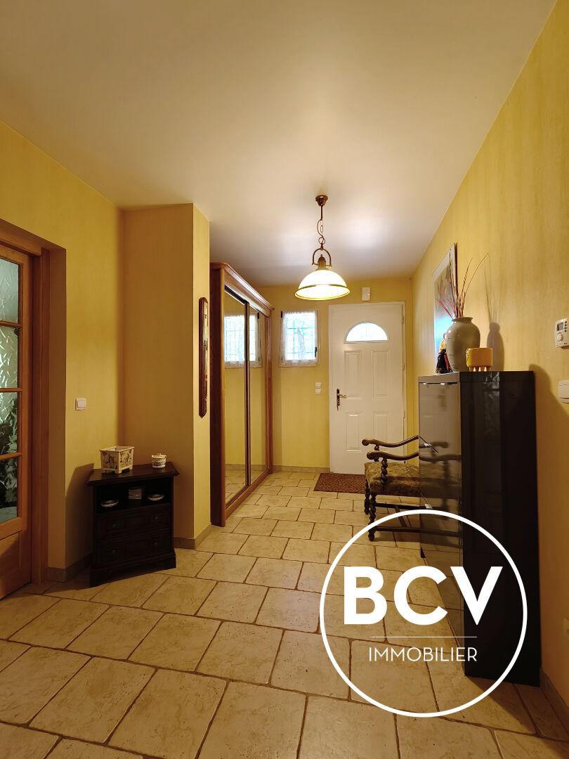 Maison T5 au calme avec grand terrain arboré - Proche Maintenon / Chartres