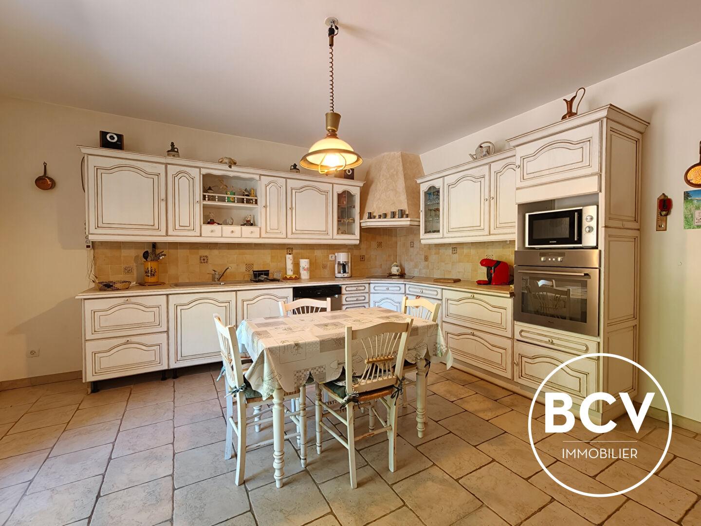 Maison T5 au calme avec grand terrain arboré - Proche Maintenon / Chartres