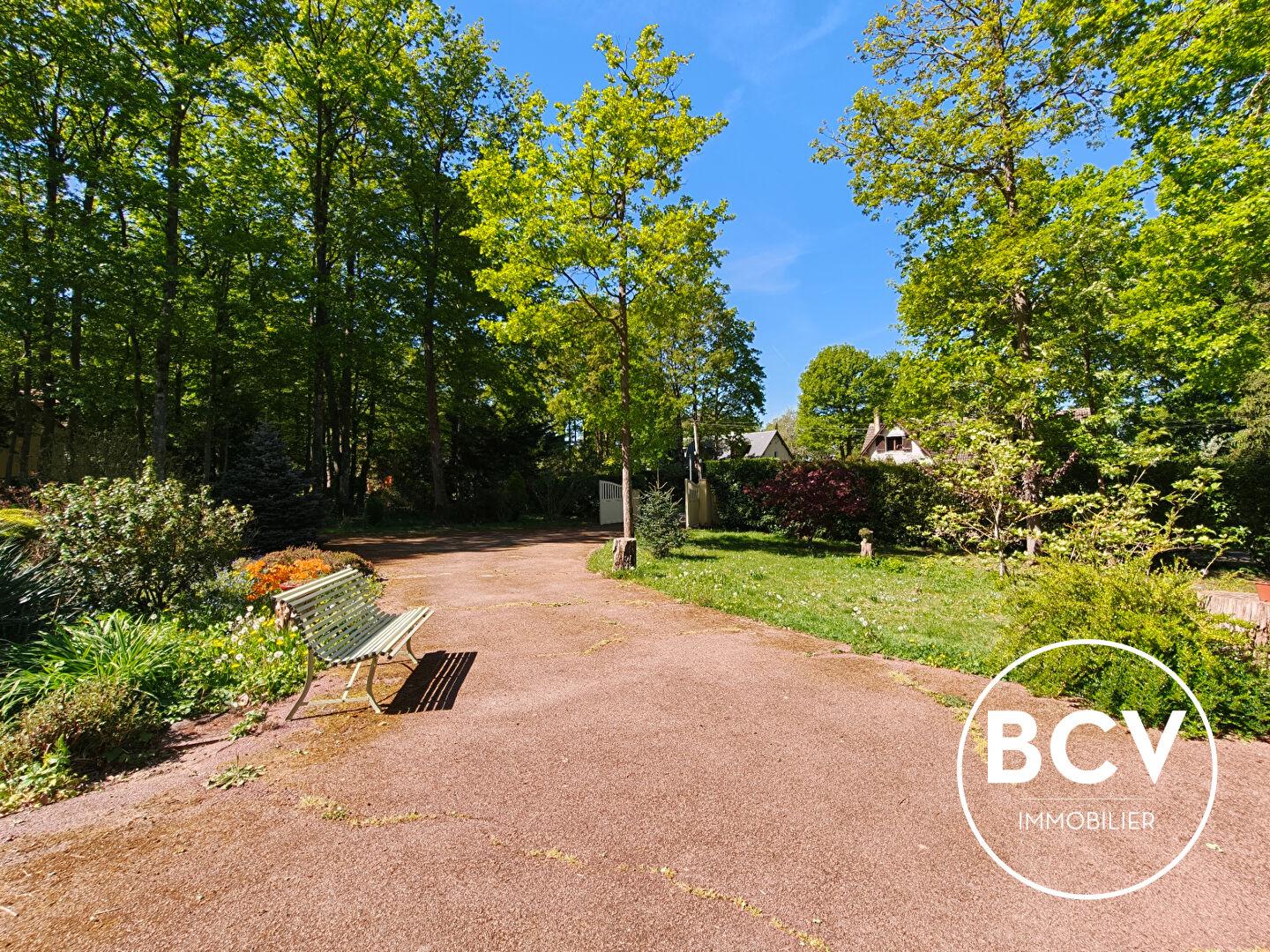 Maison T5 au calme avec grand terrain arboré - Proche Maintenon / Chartres