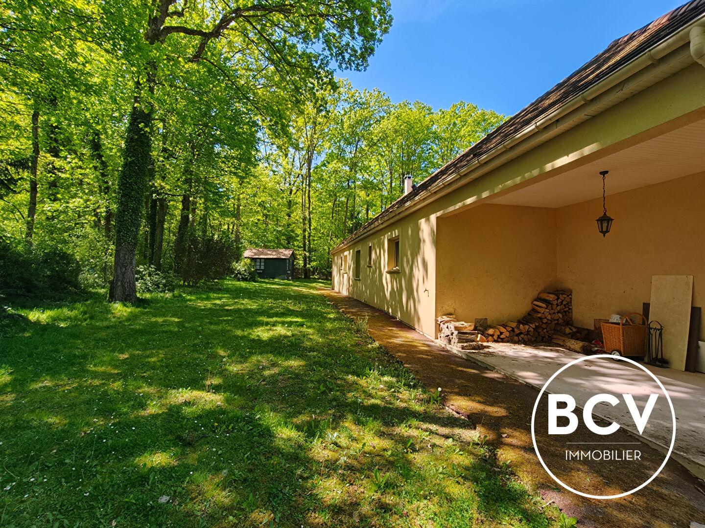 Maison T5 au calme avec grand terrain arboré - Proche Maintenon / Chartres