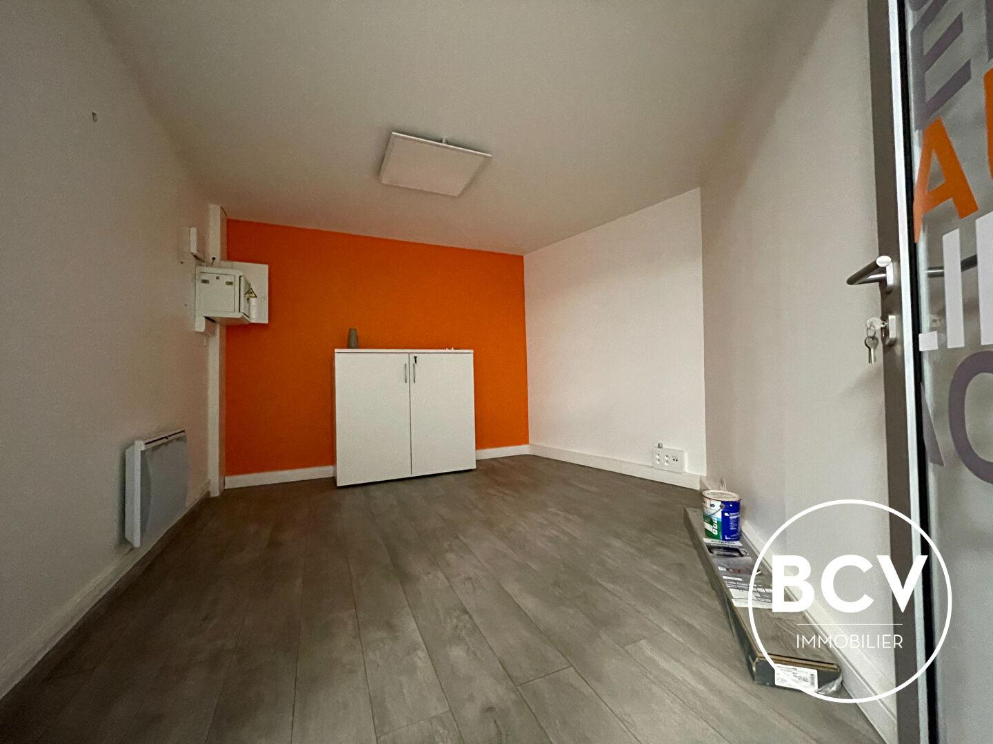 Local commercial - place des Epars