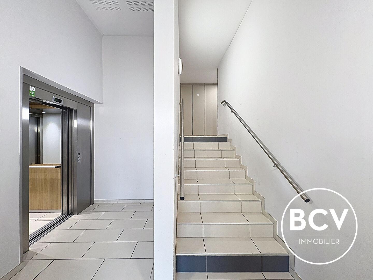 CHARTRES T2 avec loggia, parking et cave