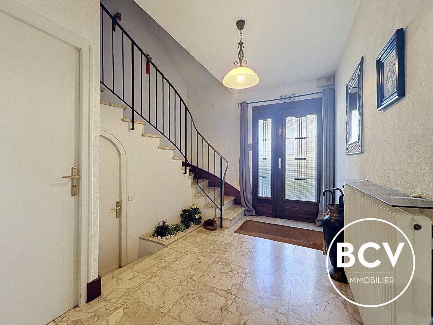 Maison Chartres 9 pièce(s) 233 m²