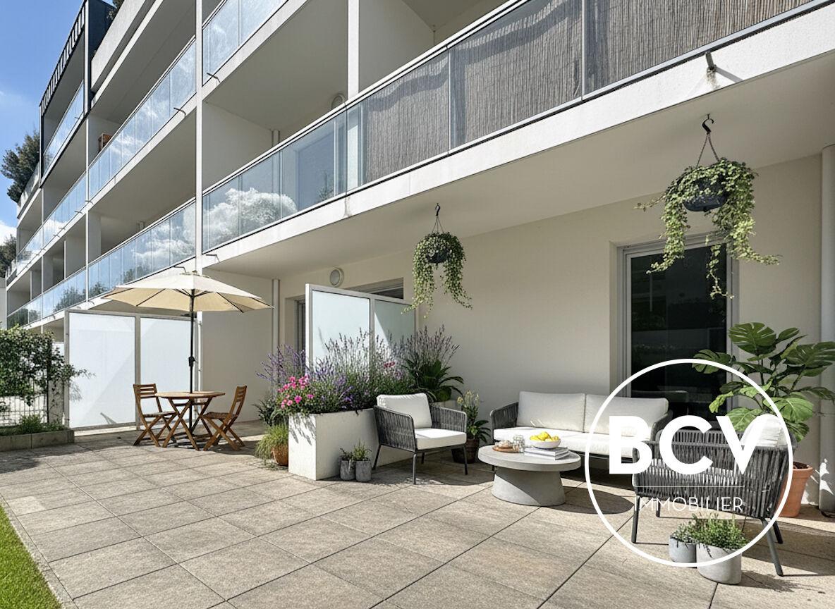 Appartement T3 de 73 m² avec terrasse et parking en sous-sol