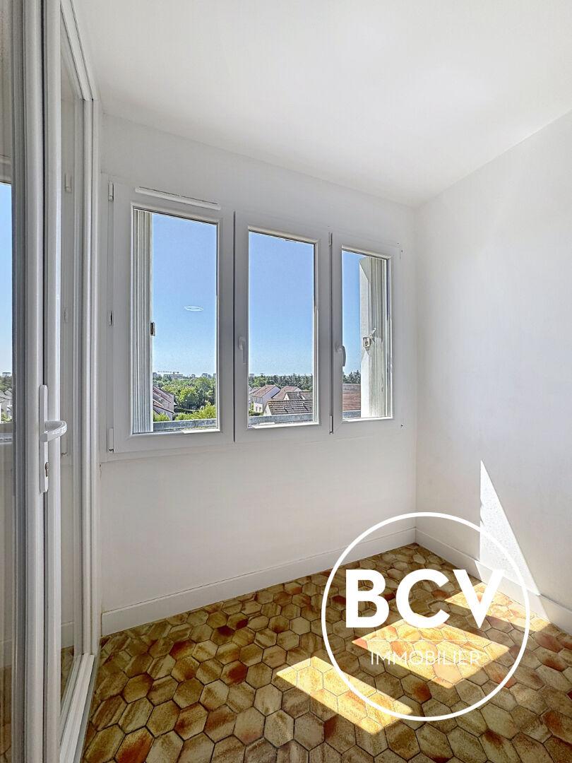 Mainvilliers proche gare - bel appartement 81 m² avec garage - chauffage et eau dans les charges