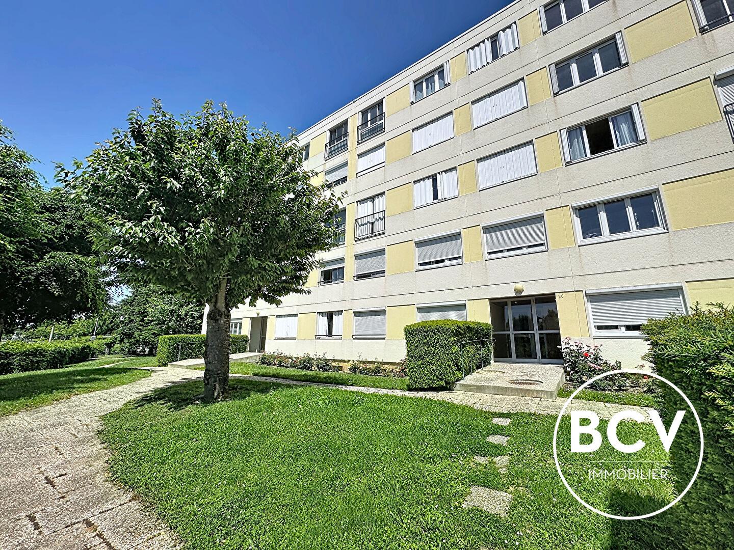 Mainvilliers proche gare - bel appartement 81 m² avec garage - chauffage et eau dans les charges