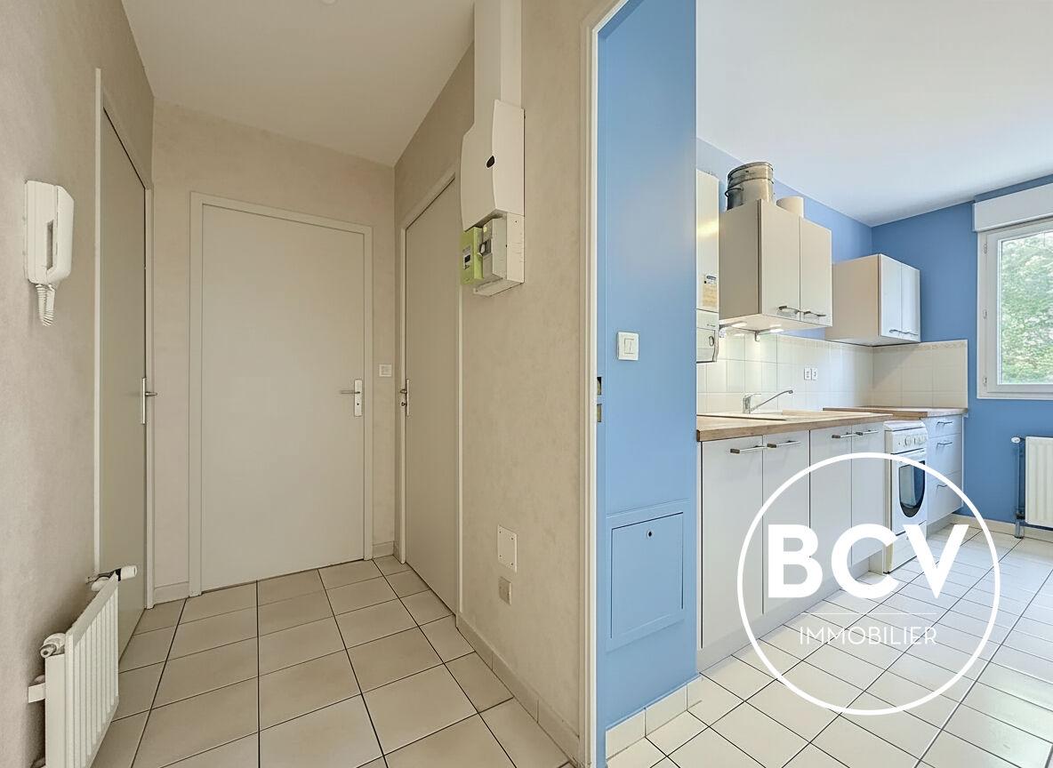 Appartement T2 avec terrasse et garage