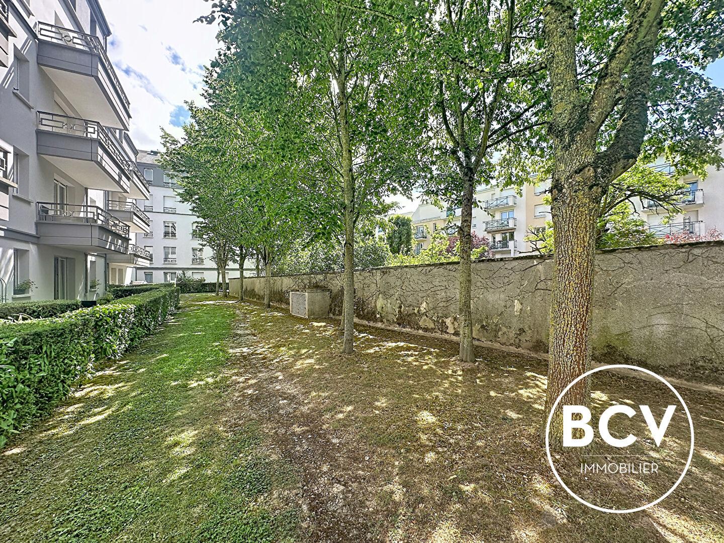 Studio avec place de parking privative