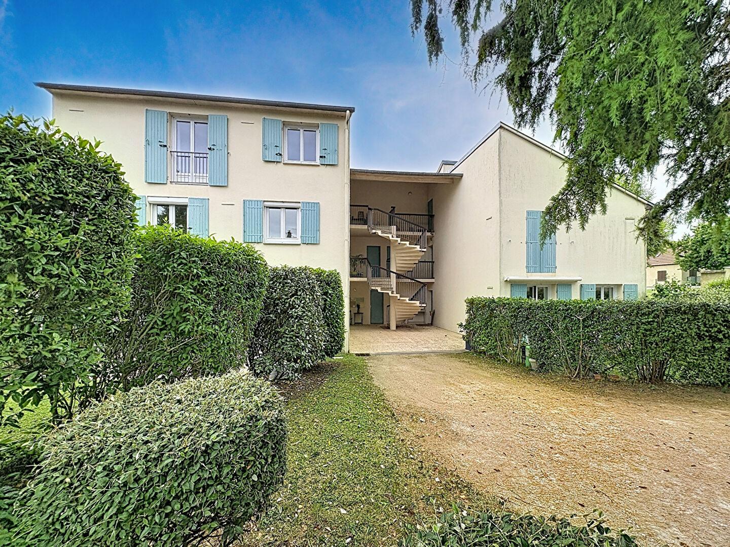 LE COUDRAY APPARTEMENT  T3