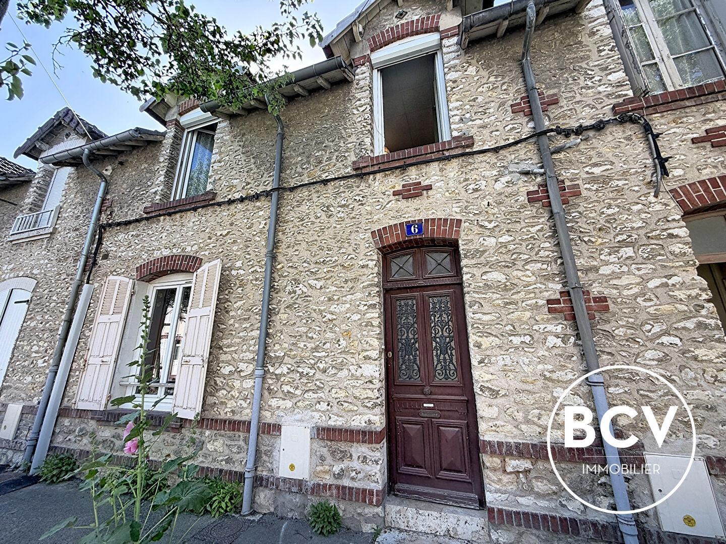 Charmante maison en pierre à rénover, quartier de l'épargne, idéal investisseur !