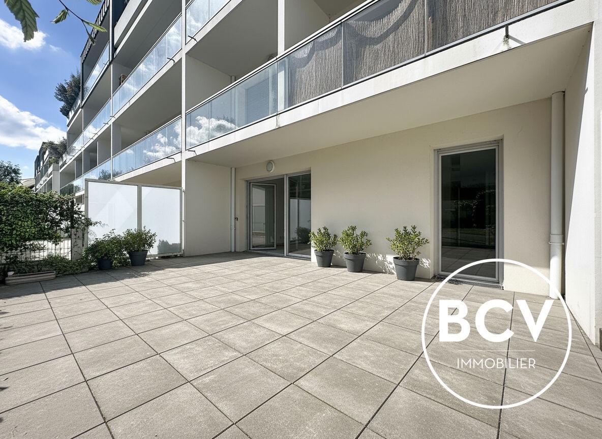 Appartement T3 de 73 m² avec terrasse et parking en sous-sol