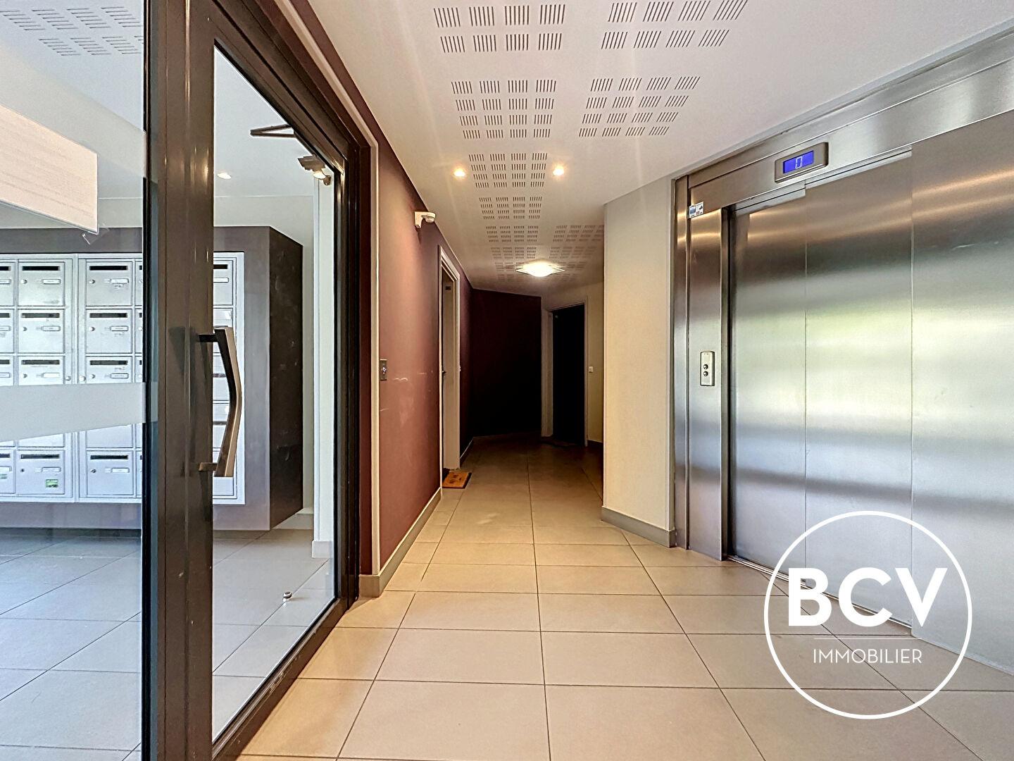 Appartement T3 de 73 m² avec terrasse et parking en sous-sol