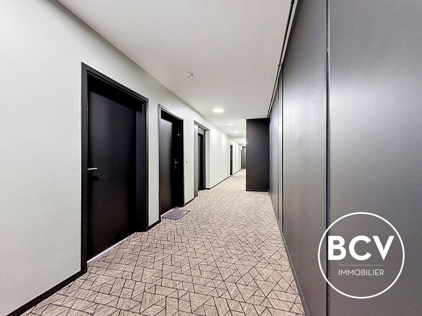 T5 NEUF DERNIER ETAGE AVEC TERRASSE + 2 PLACES DE PARKING