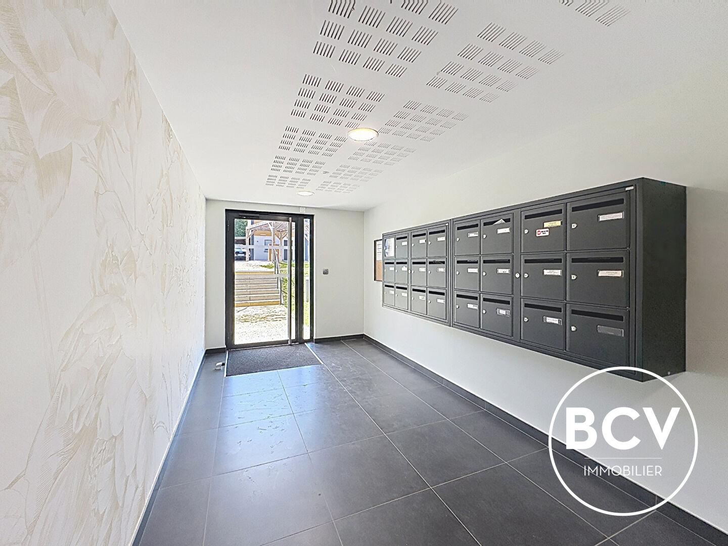 T5 NEUF DERNIER ETAGE AVEC TERRASSE + 2 PLACES DE PARKING