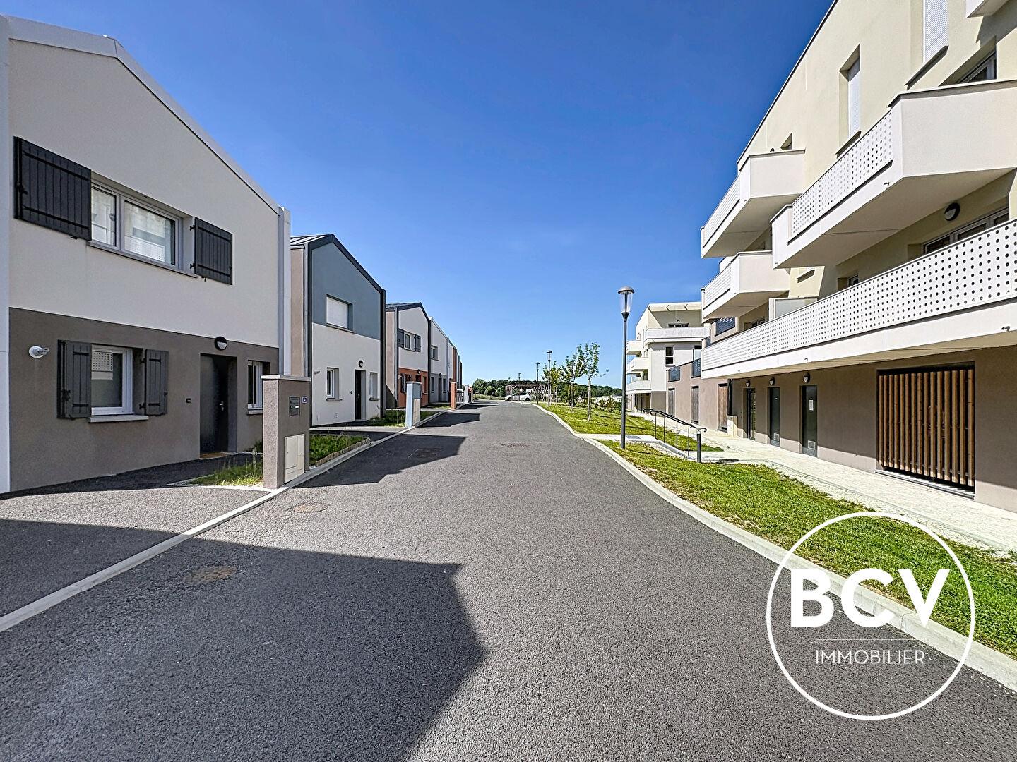 T5 NEUF DERNIER ETAGE AVEC TERRASSE + 2 PLACES DE PARKING
