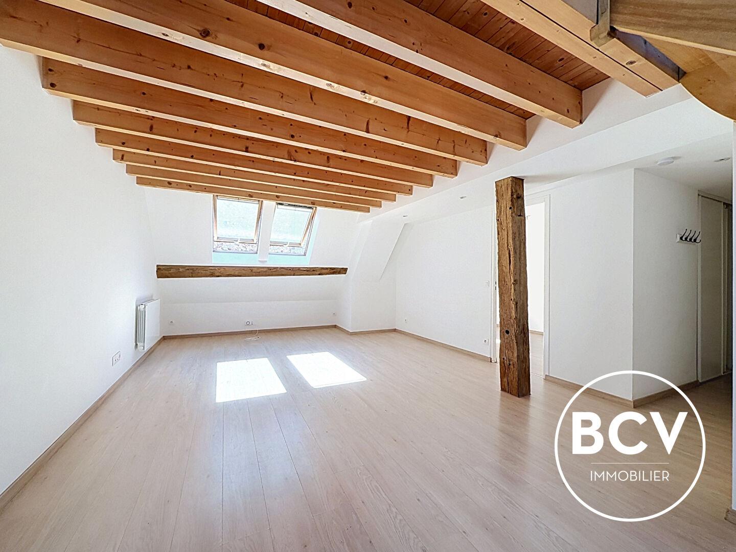 Appartement duplex plein-centre de Gallardon