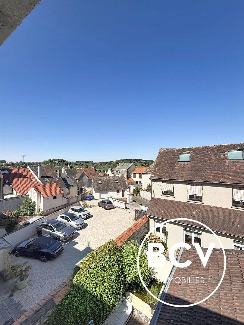 Appartement duplex plein-centre de Gallardon