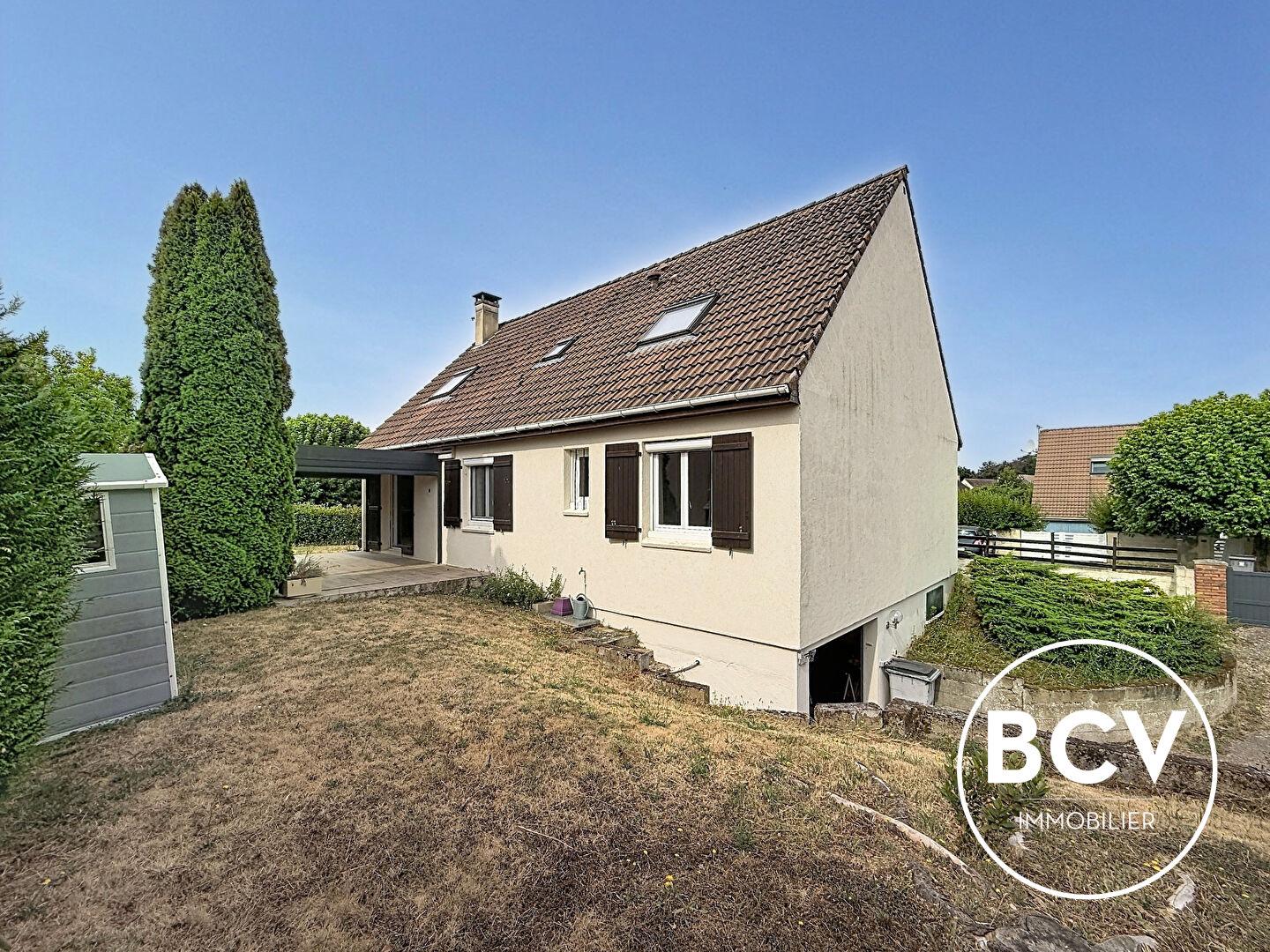 Maison familiale avec jardin et garage