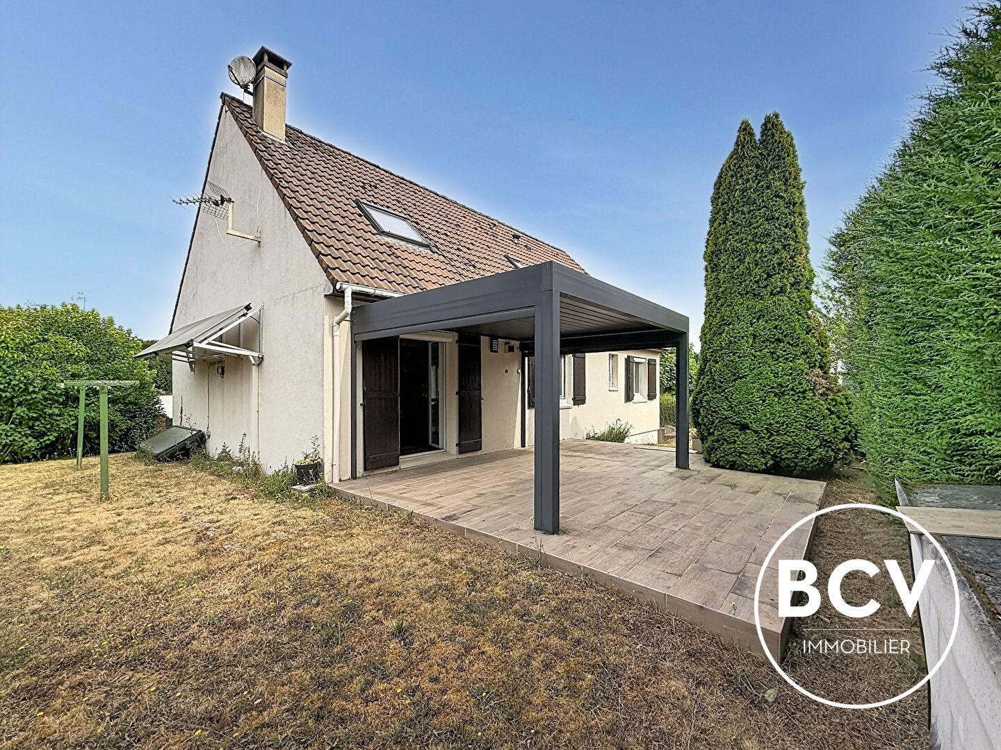 Maison familiale avec jardin et garage