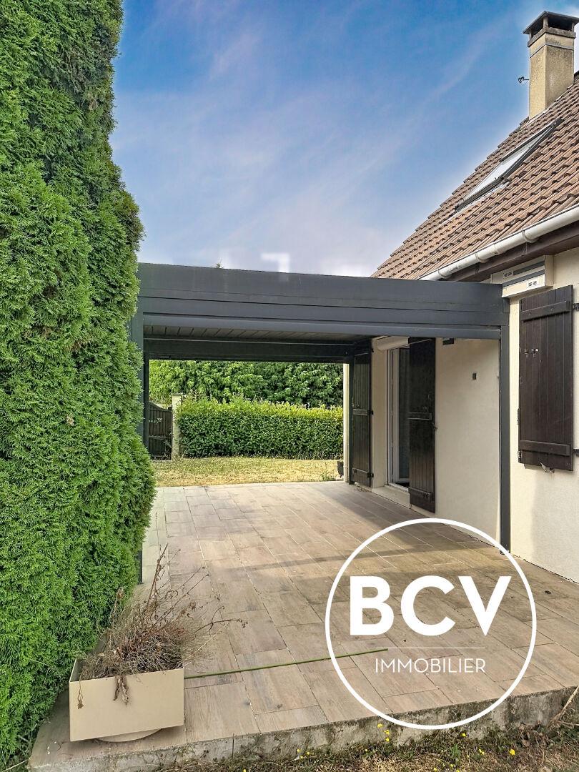 Maison familiale avec jardin et garage