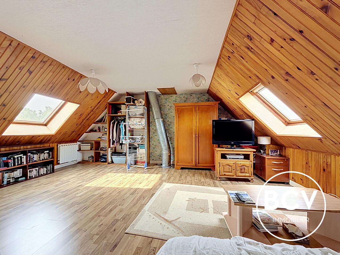 Maison familiale avec jardin et garage