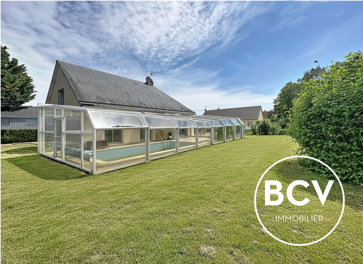 LEVES (28, maison de maçon T7  197M² sous-sol total , piscine et garage double