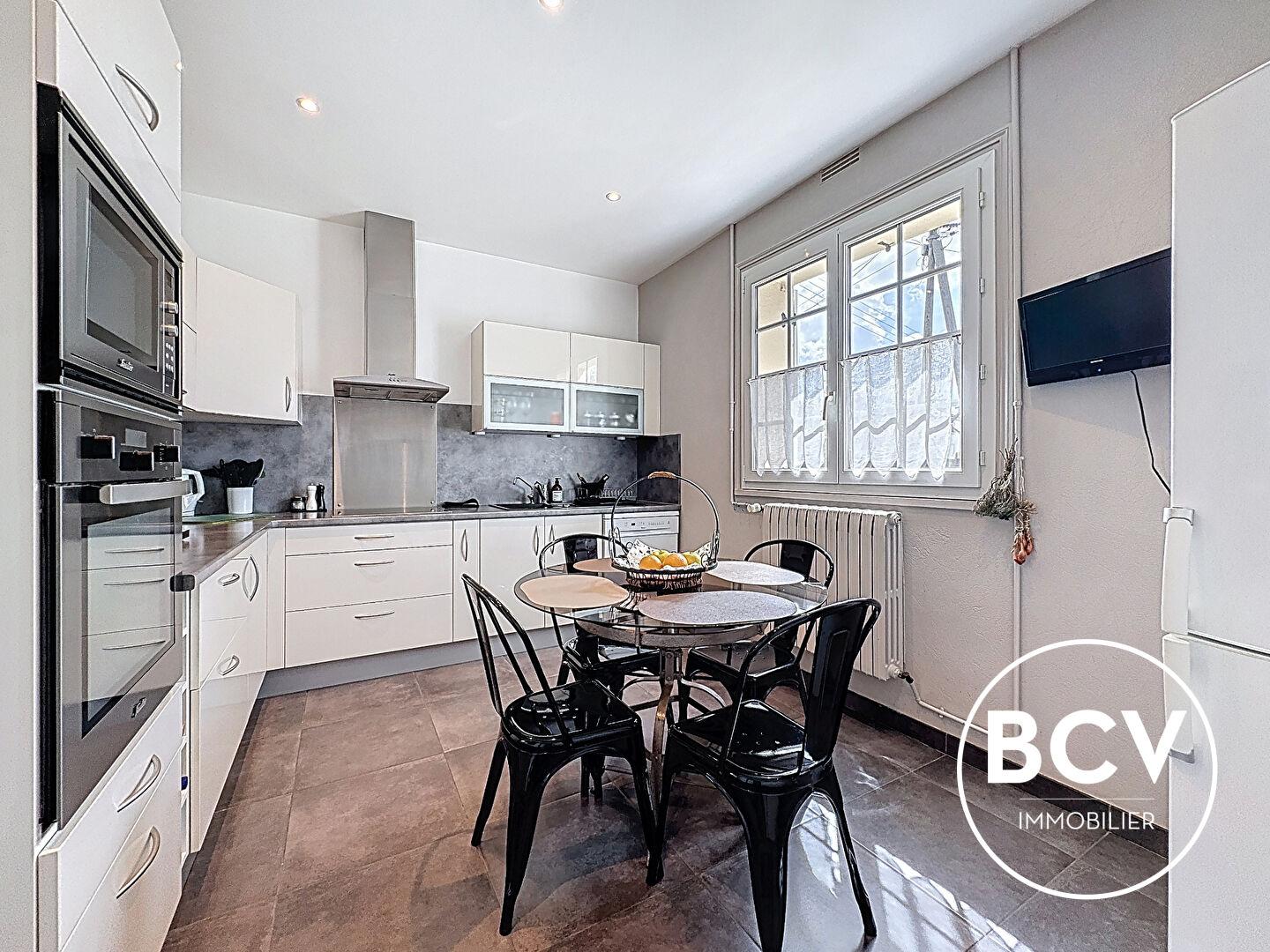 Maison Chartres proche gare 4 chambres avec double-garage