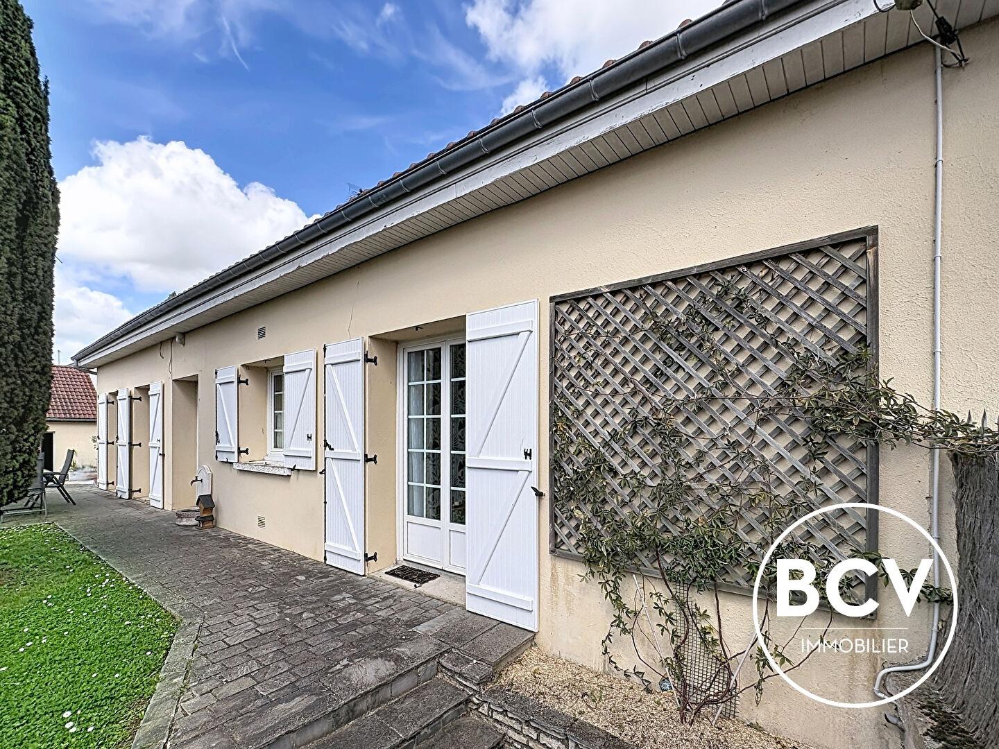 Maison Chartres proche gare 4 chambres avec double-garage