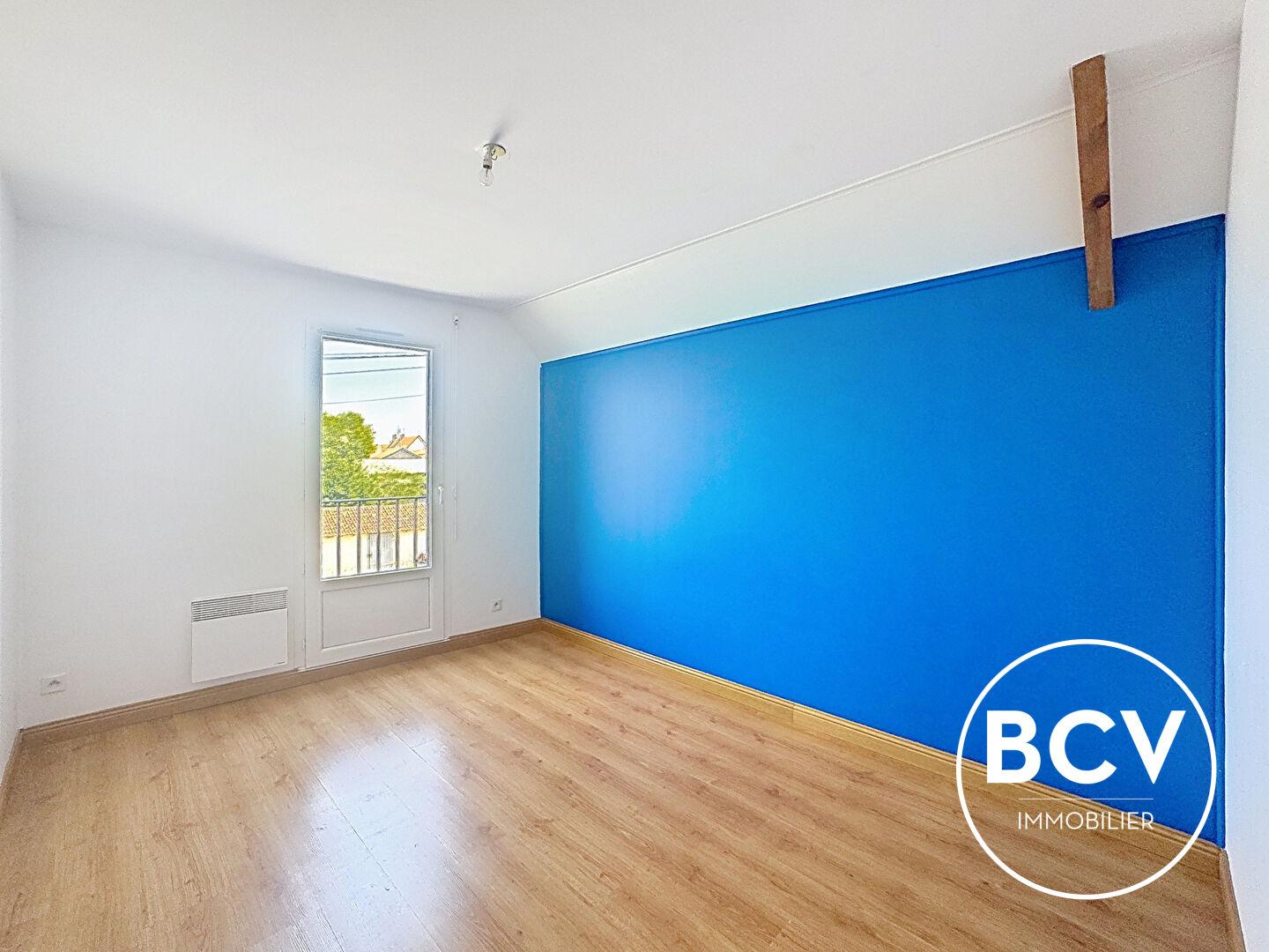 Berchères Les Pierres - maison 3 chambres avec petite cour
