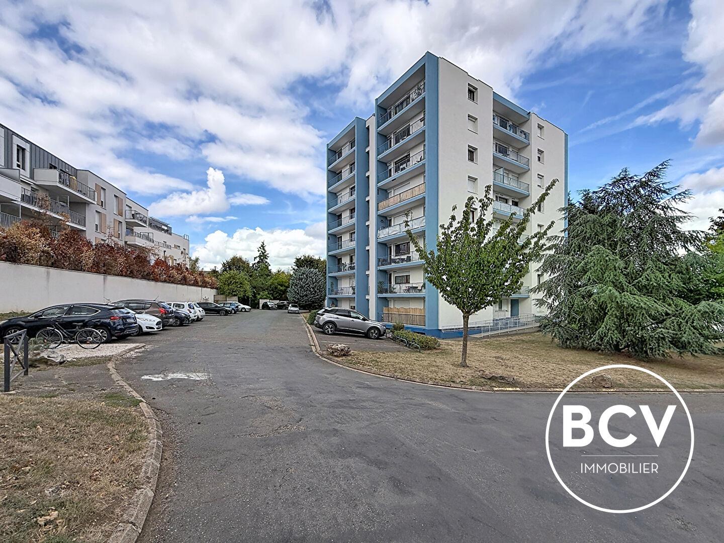 Appartement T2 avec balcon + parking + cave